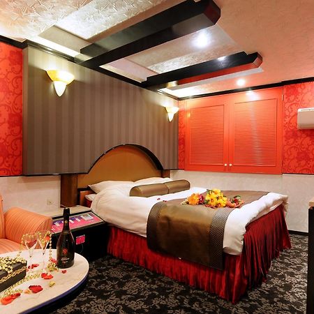 Hotel Love Ikutama -Adult Only โอซาก้า ภายนอก รูปภาพ