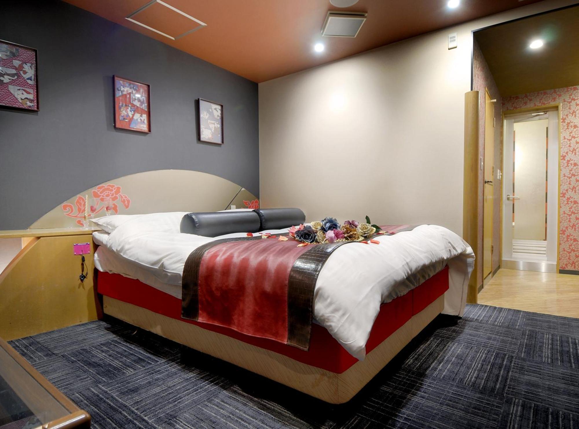 Hotel Love Ikutama -Adult Only โอซาก้า ภายนอก รูปภาพ