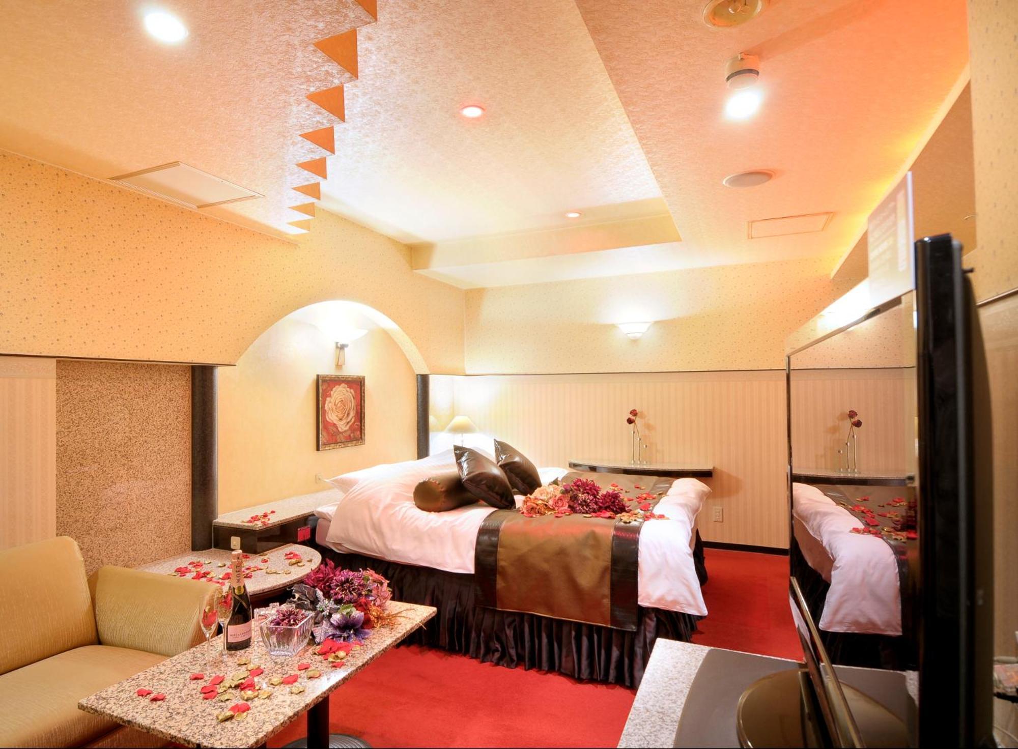 Hotel Love Ikutama -Adult Only โอซาก้า ภายนอก รูปภาพ