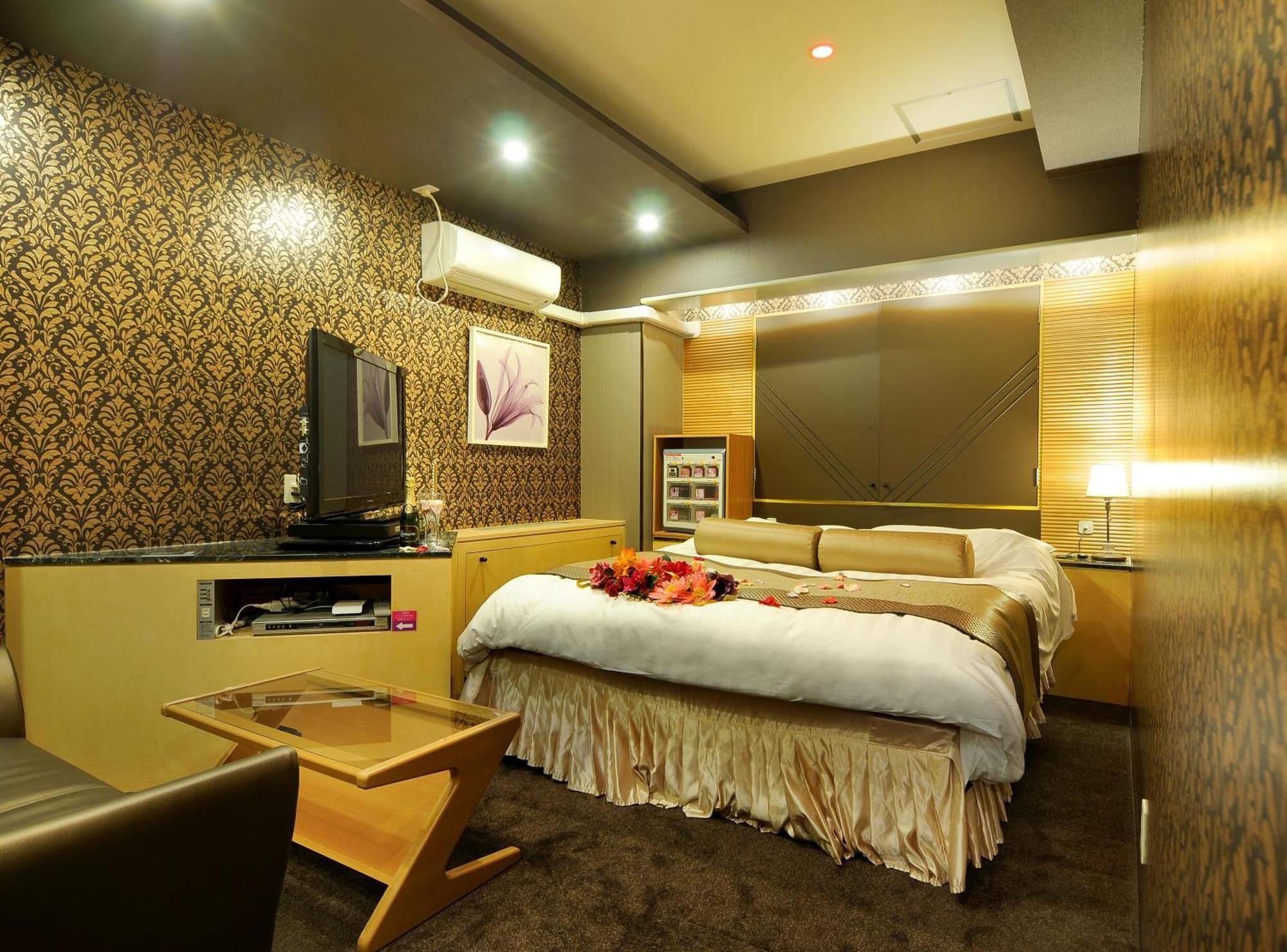 Hotel Love Ikutama -Adult Only โอซาก้า ภายนอก รูปภาพ