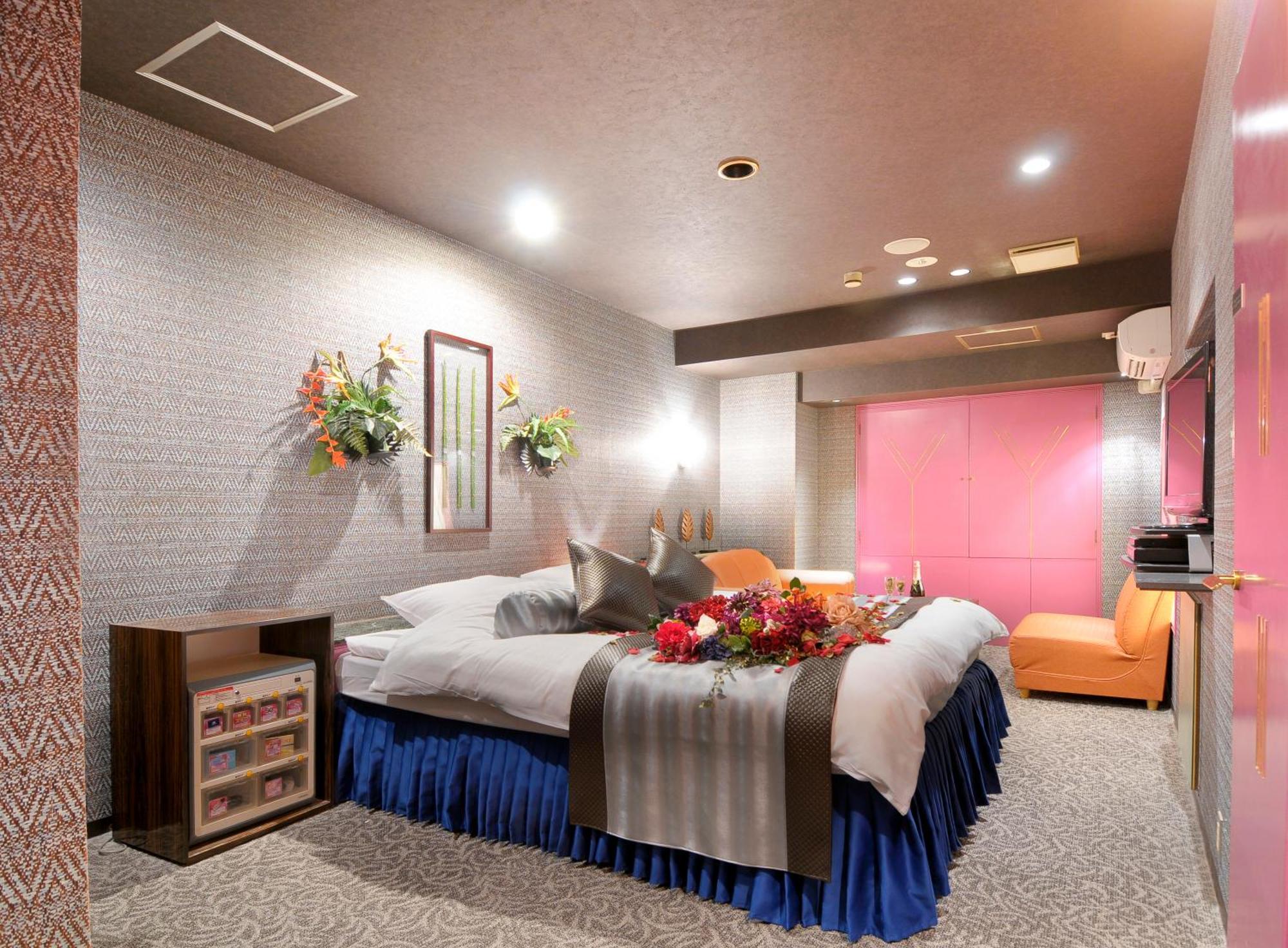 Hotel Love Ikutama -Adult Only โอซาก้า ภายนอก รูปภาพ