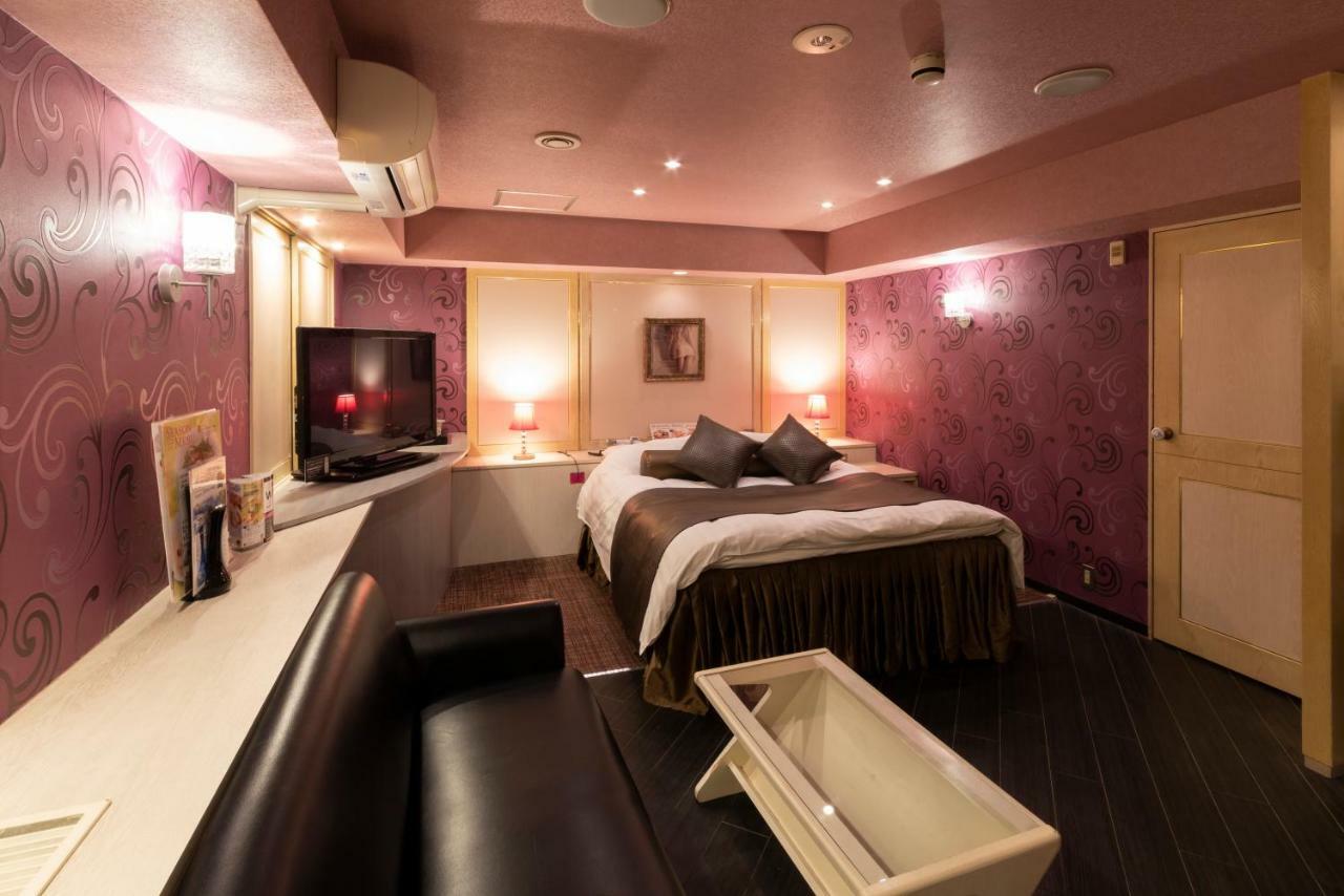 Hotel Love Ikutama -Adult Only โอซาก้า ภายนอก รูปภาพ