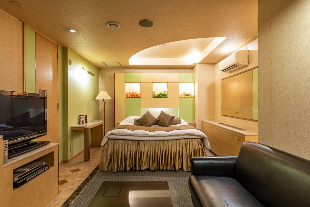 Hotel Love Ikutama -Adult Only โอซาก้า ภายนอก รูปภาพ