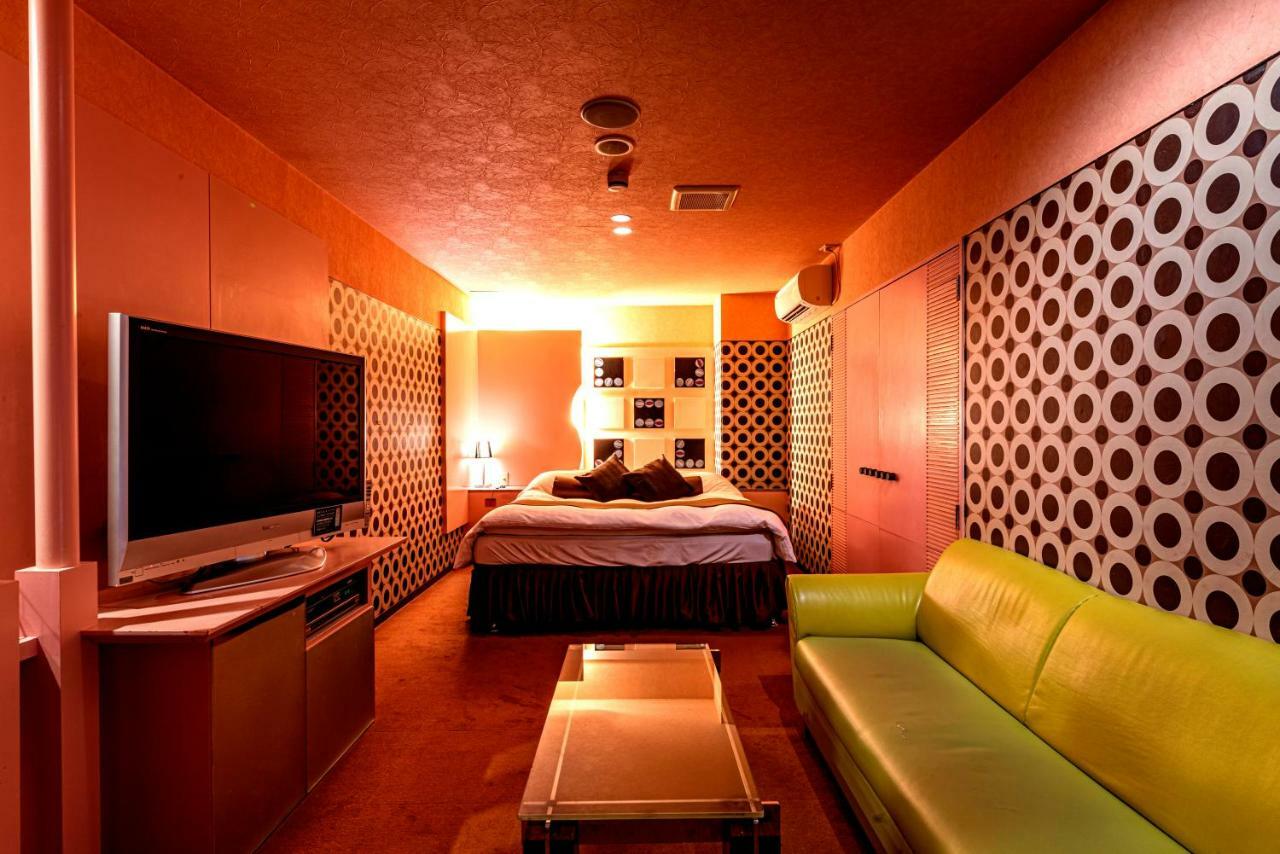 Hotel Love Ikutama -Adult Only โอซาก้า ภายนอก รูปภาพ